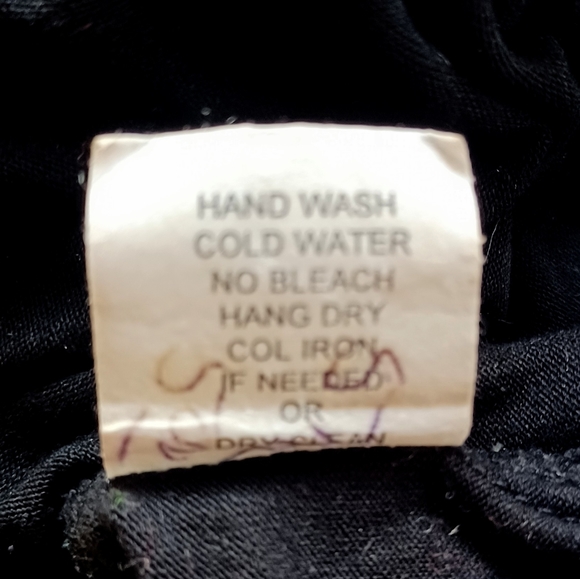 Olian Long Sleeved Crop Top Size Large - Picture 8 of 8